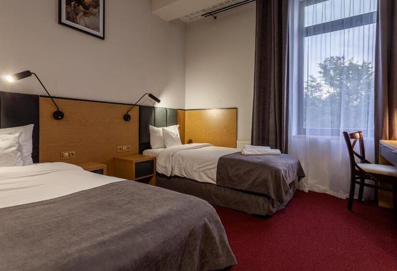 בית מלון כפרי Poniatowski