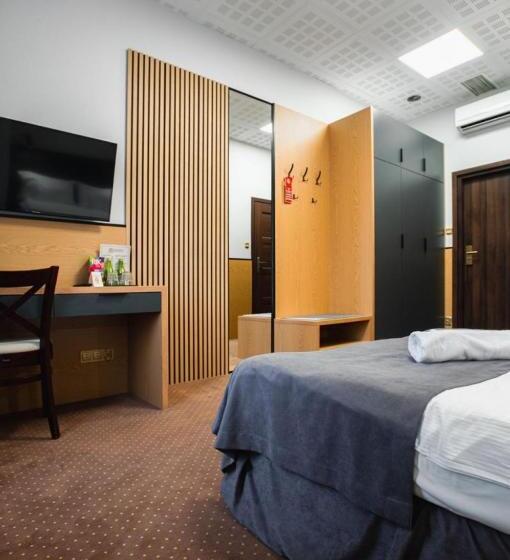 בית מלון כפרי Poniatowski