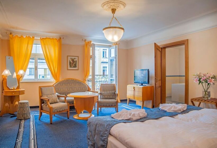 Отель Three Lilies Inkl Aquaforum