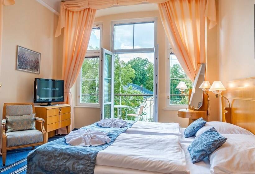 Отель Three Lilies Inkl Aquaforum