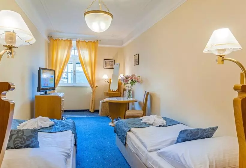 호텔 Three Lilies Inkl Aquaforum