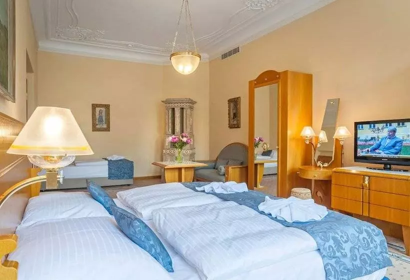 호텔 Three Lilies Inkl Aquaforum