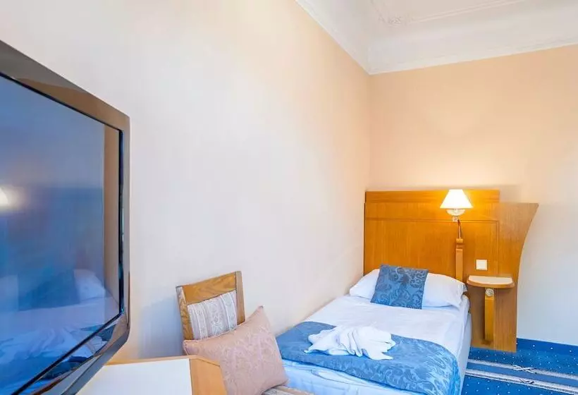 호텔 Three Lilies Inkl Aquaforum