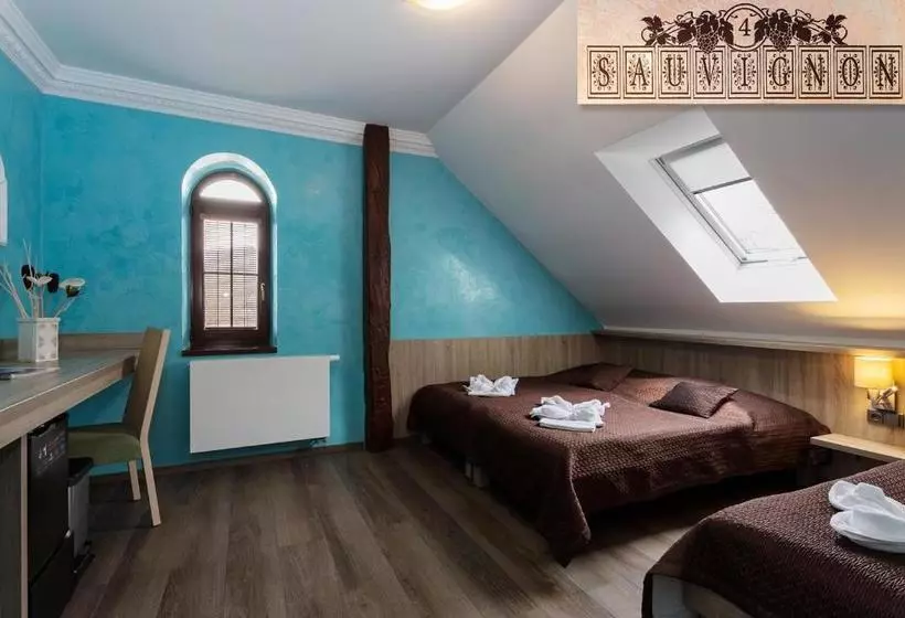 פנסיון Bunkr Karlštejn