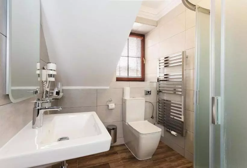 פנסיון Bunkr Karlštejn