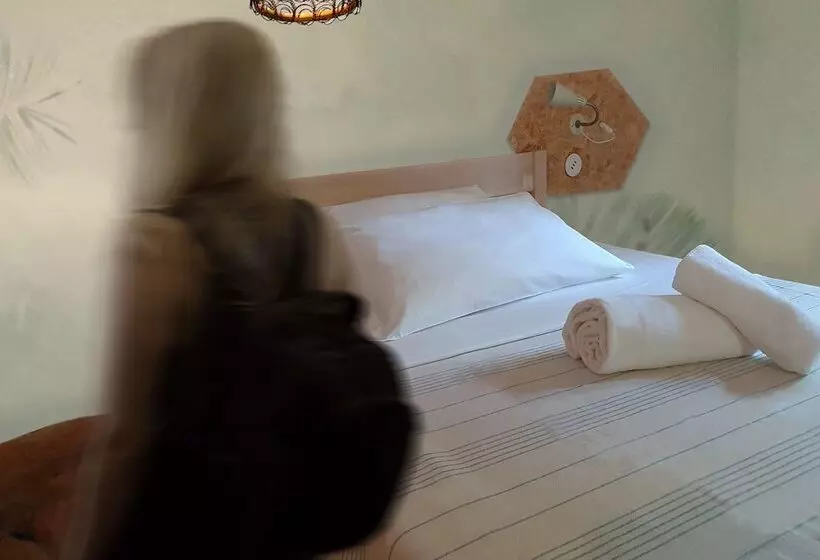 Wiki Hostel & Greenvillage