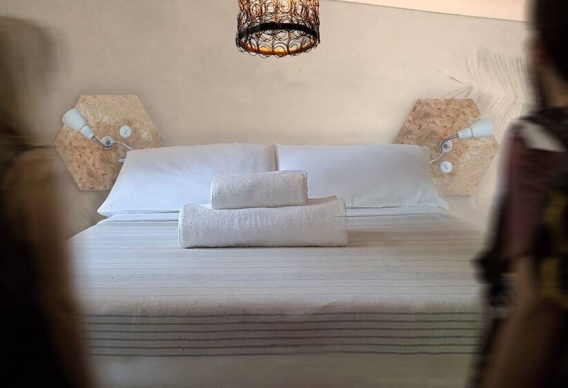 Wiki Hostel & Greenvillage