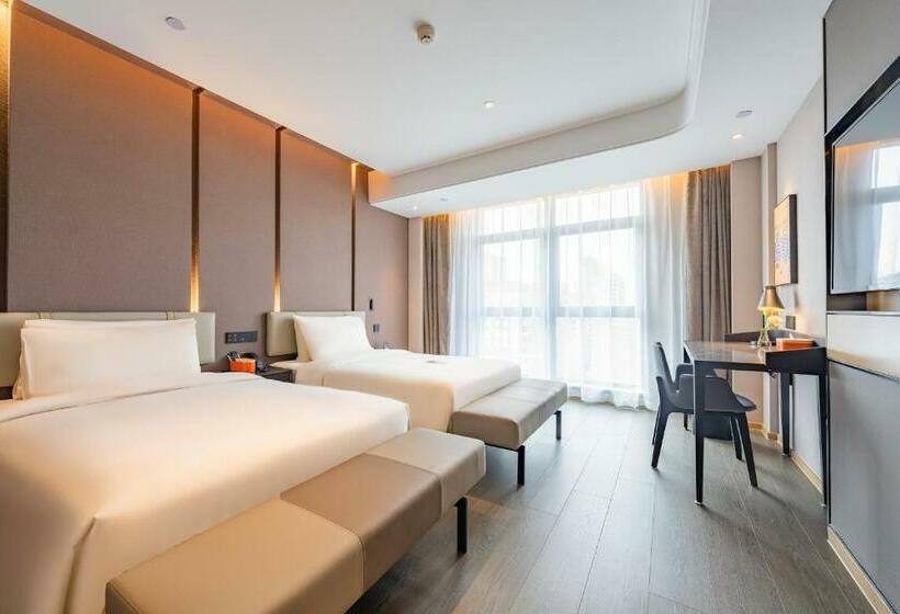 Atour Hotel Wuxi Huishan Wanda Plaza