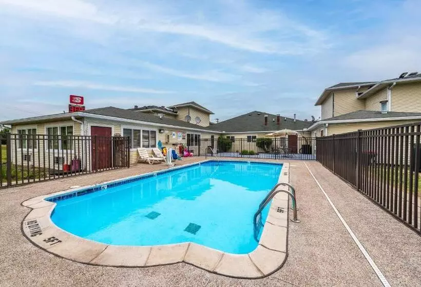 Hotelli American Inn & Suites