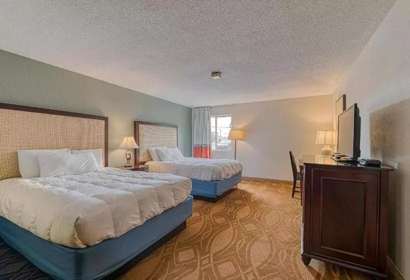 Hotelli American Inn & Suites