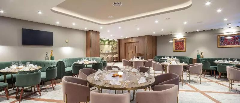 هتل Doubletree By Hilton Plovdiv Center