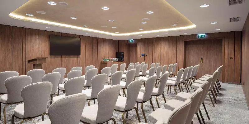 هتل Doubletree By Hilton Plovdiv Center