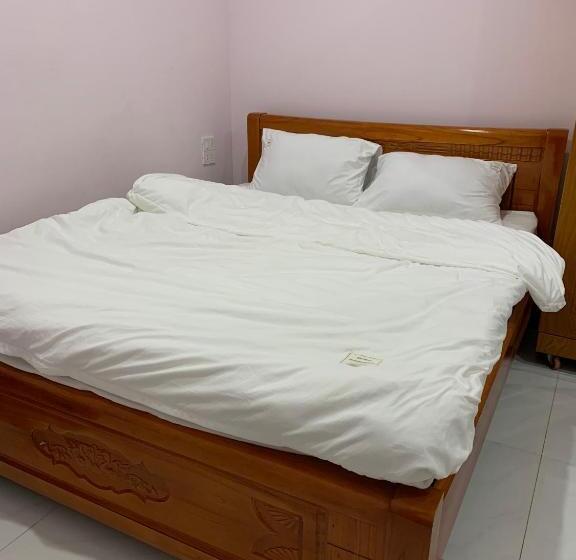 هتل Khách Sạn Anh đào