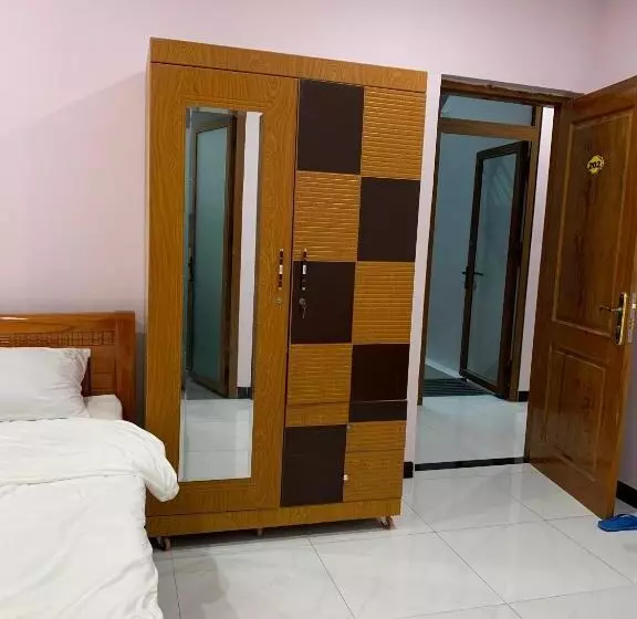 هتل Khách Sạn Anh đào