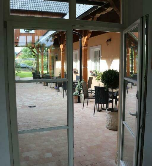 膳宿费 U Pekaře   Jítravský Dvorec