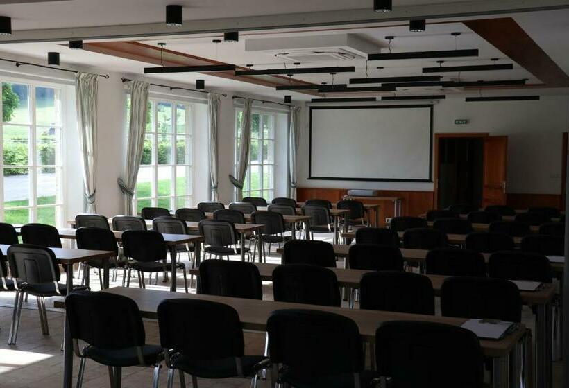 膳宿费 U Pekaře   Jítravský Dvorec