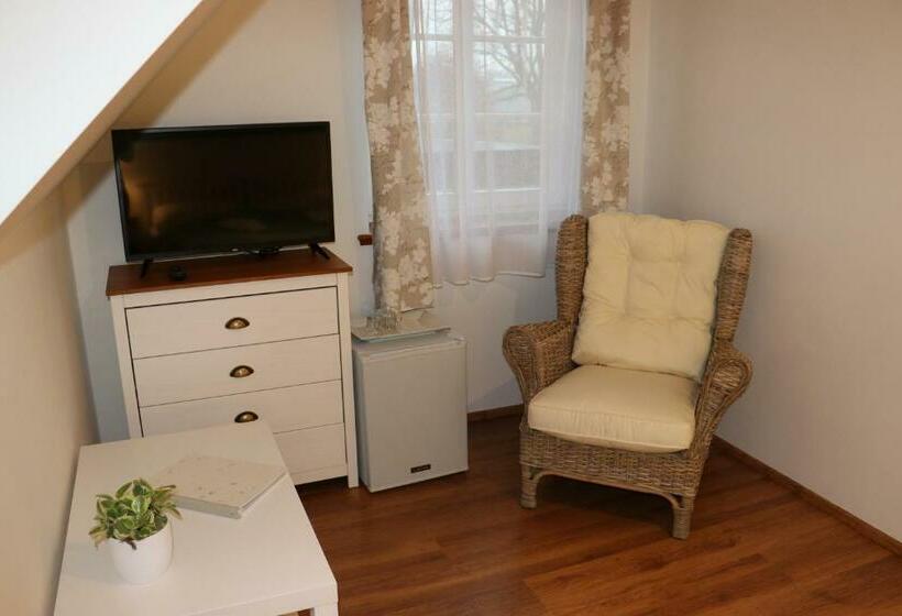 膳宿费 U Pekaře   Jítravský Dvorec