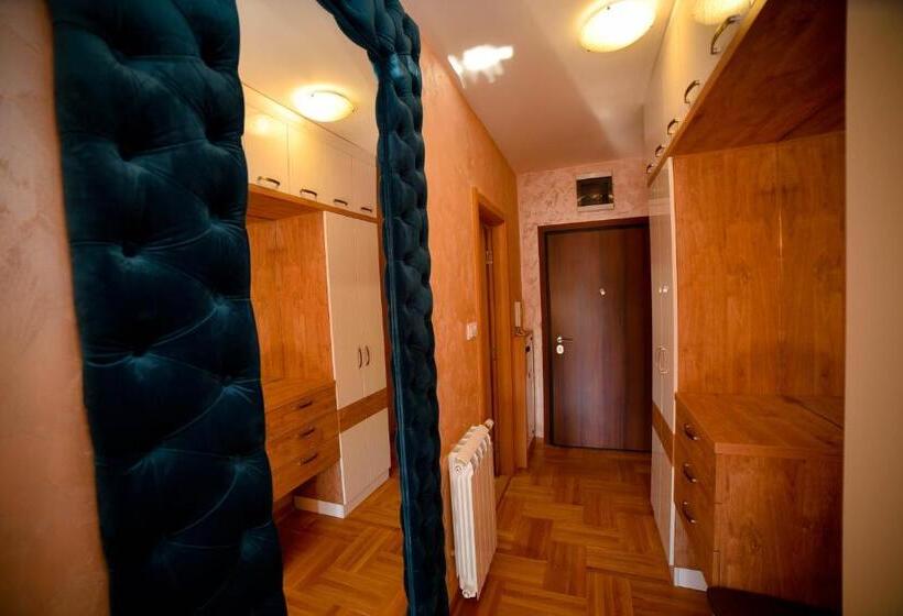 Apartment Ilunion Ii