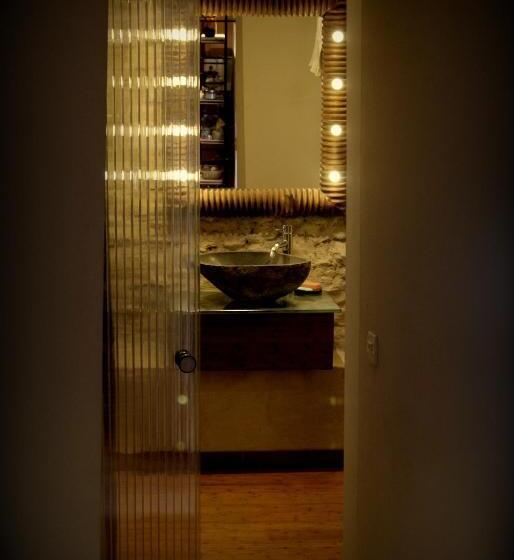 Appartement Dans Un Atelier D Artiste Hors Norme