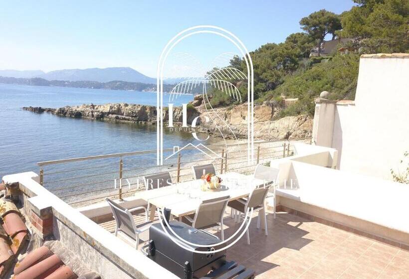 Appartements Plage Des Oursinières Pieds Dans L Eau Plage Parking Wifi By Hc