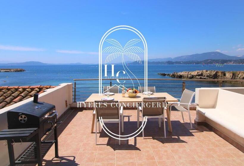 Appartements Plage Des Oursinières Pieds Dans L Eau Plage Parking Wifi By Hc