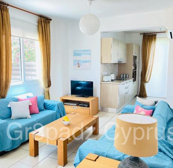 Gr8padz Villa Artemis