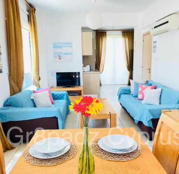 Gr8padz Villa Artemis