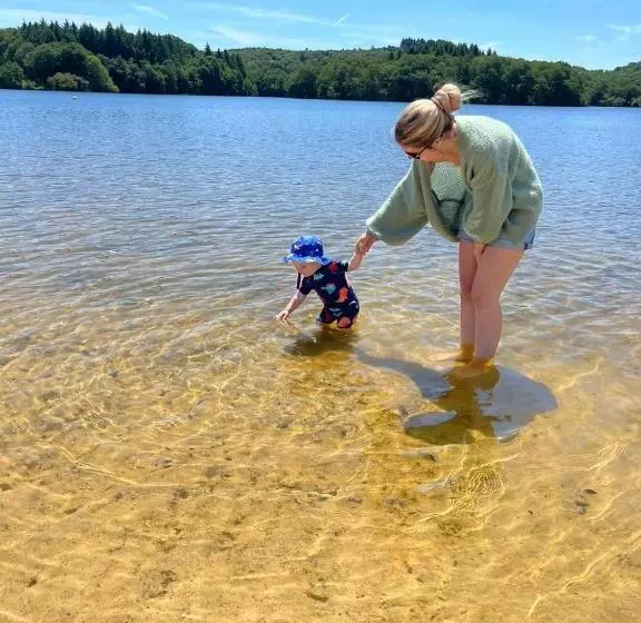 Belle Maison De Ville Sur 2 étages Dans Le Quartier Historique Paisible De La Ville Avec Terrasse Pr