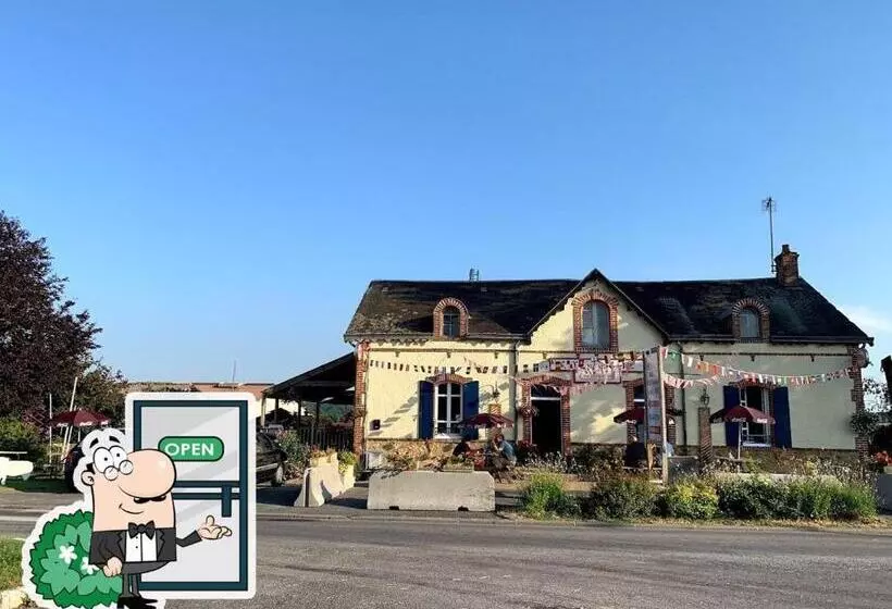 Belle Maison De Ville Sur 2 étages Dans Le Quartier Historique Paisible De La Ville Avec Terrasse Pr