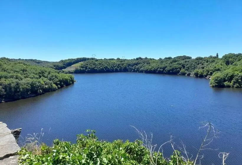 Belle Maison De Ville Sur 2 étages Dans Le Quartier Historique Paisible De La Ville Avec Terrasse Pr