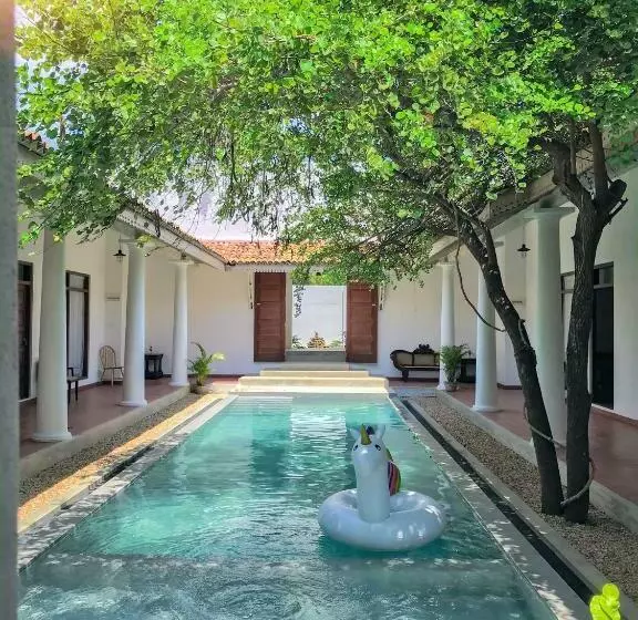 هتل Heaven S Bungalow