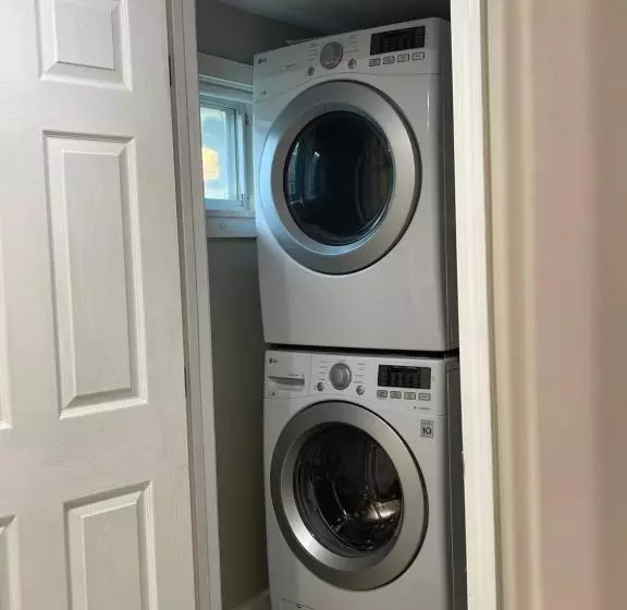 Little Landing Cottage On Cobbossee Lake