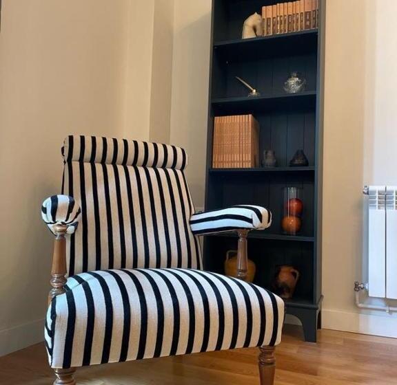 Luxury Apartment In Central Town