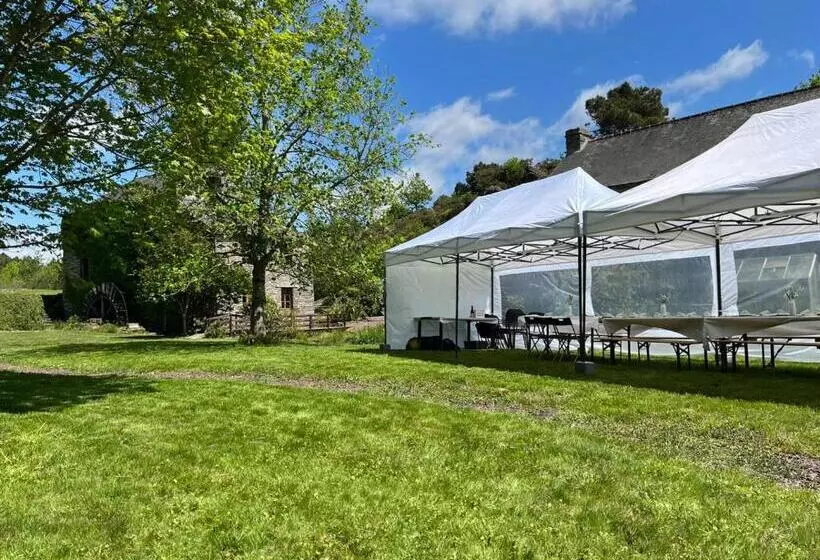 Moulin Menhirs & Zone Naturelle Protégée