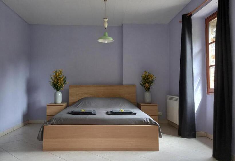 Moulin Menhirs & Zone Naturelle Protégée