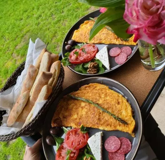 Belov Rooms And Apartments