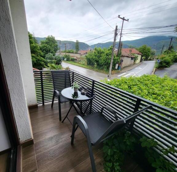 Belov Rooms And Apartments