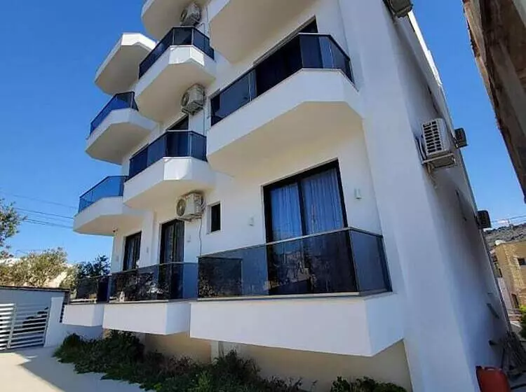 ホテル Seli S Villa Ksamil
