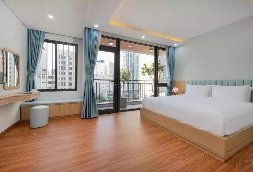 Hummer Hotel & Apartment Da Nang Beach