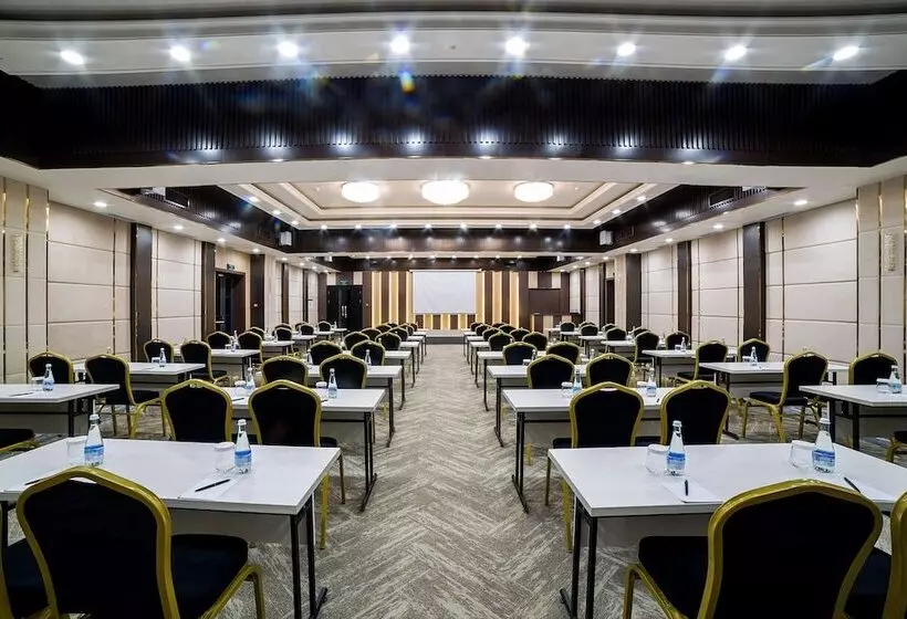 Panarams Tashkent Hotel, A Member Of Radisson Individuals