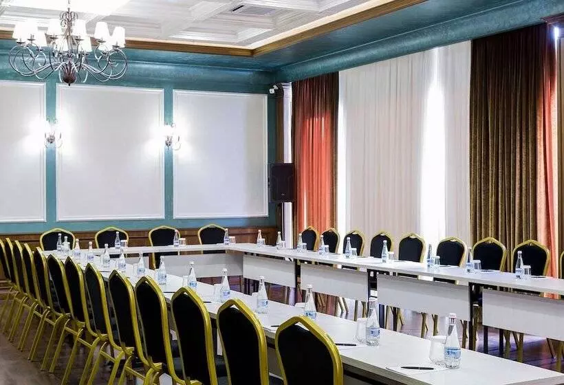 Panarams Tashkent Hotel, A Member Of Radisson Individuals