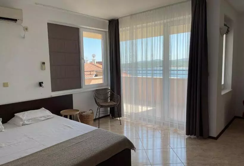 هتل Villa Mia