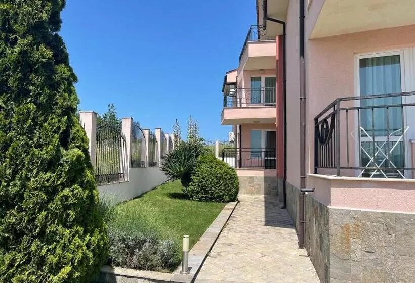 هتل Villa Mia