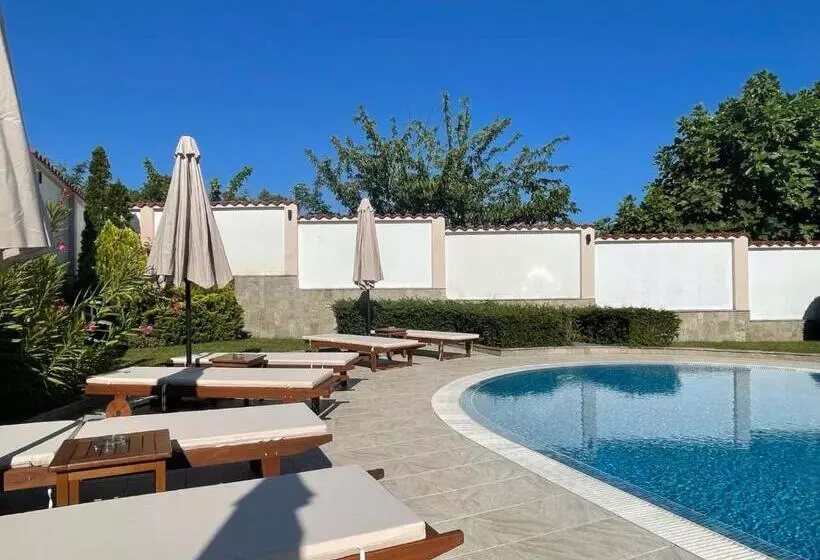 هتل Villa Mia