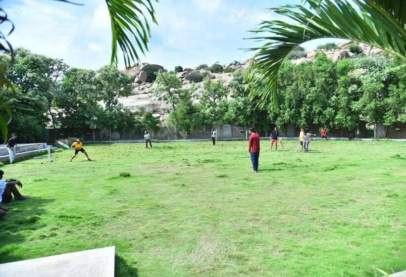 بنسيون 3season Resort Hampi