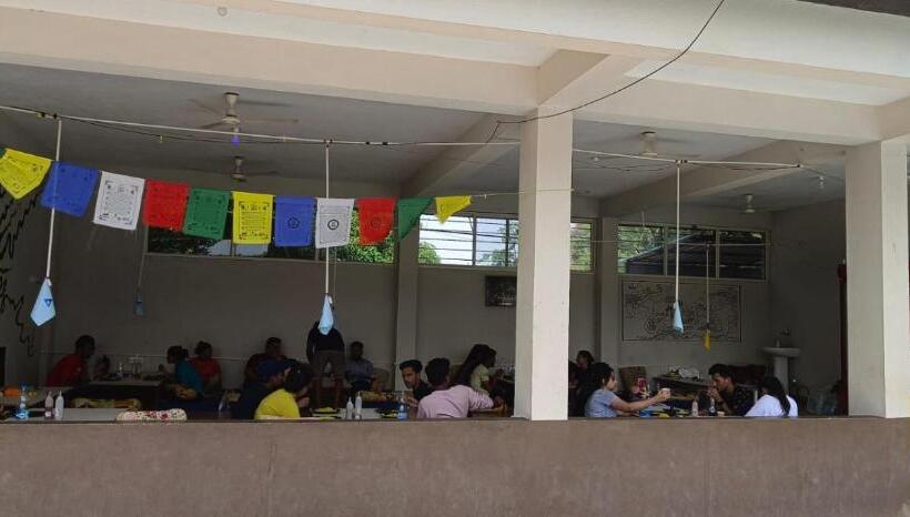 بنسيون 3season Resort Hampi