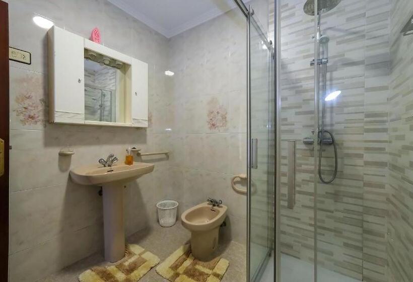 Piso En Centro Fisterra