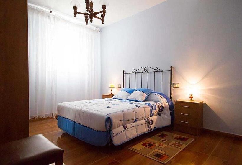 Piso En Centro Fisterra