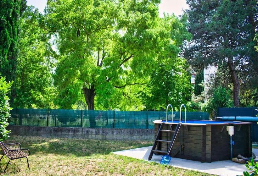 Agréable Maison 3 Chambres Avec Piscine