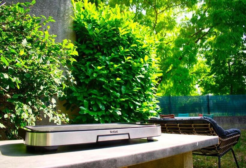 Agréable Maison 3 Chambres Avec Piscine